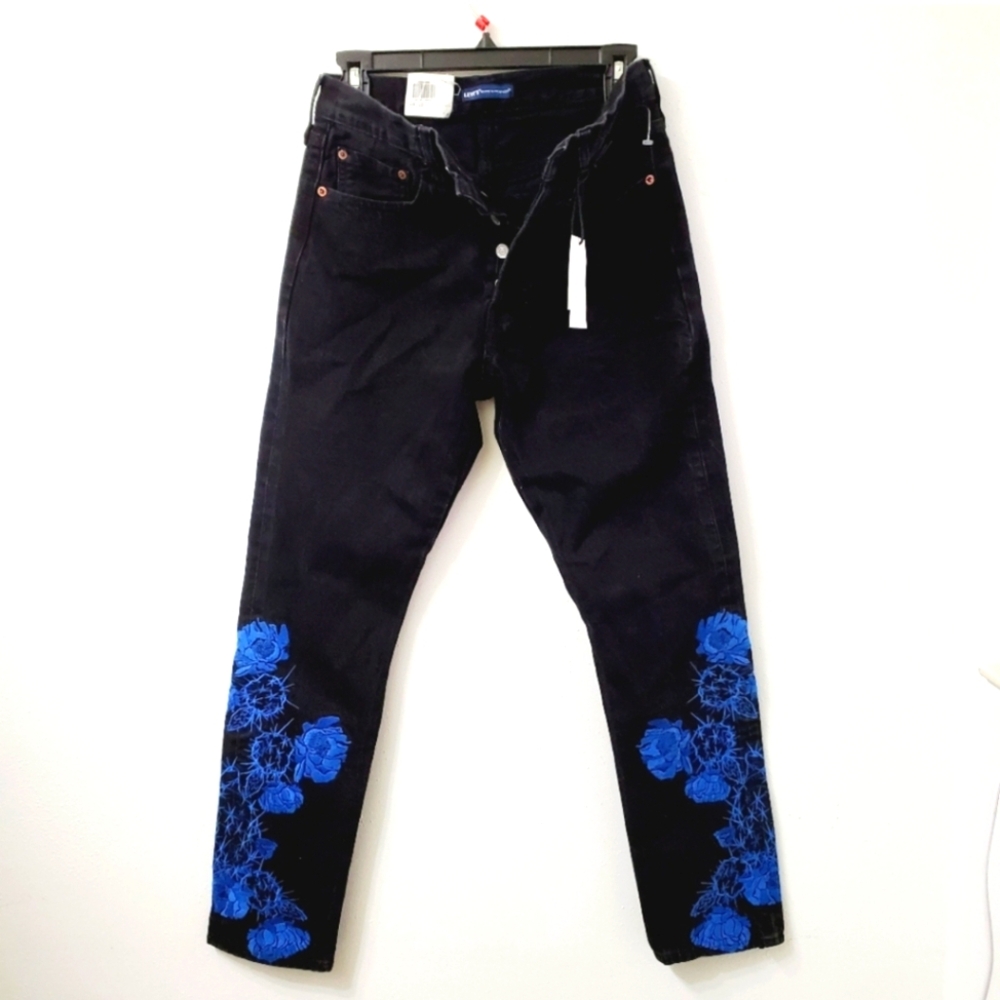 NWT Iconic 501 Levi's® Button Fly Made & Crafted EMBROIDERED SKINNY Size…